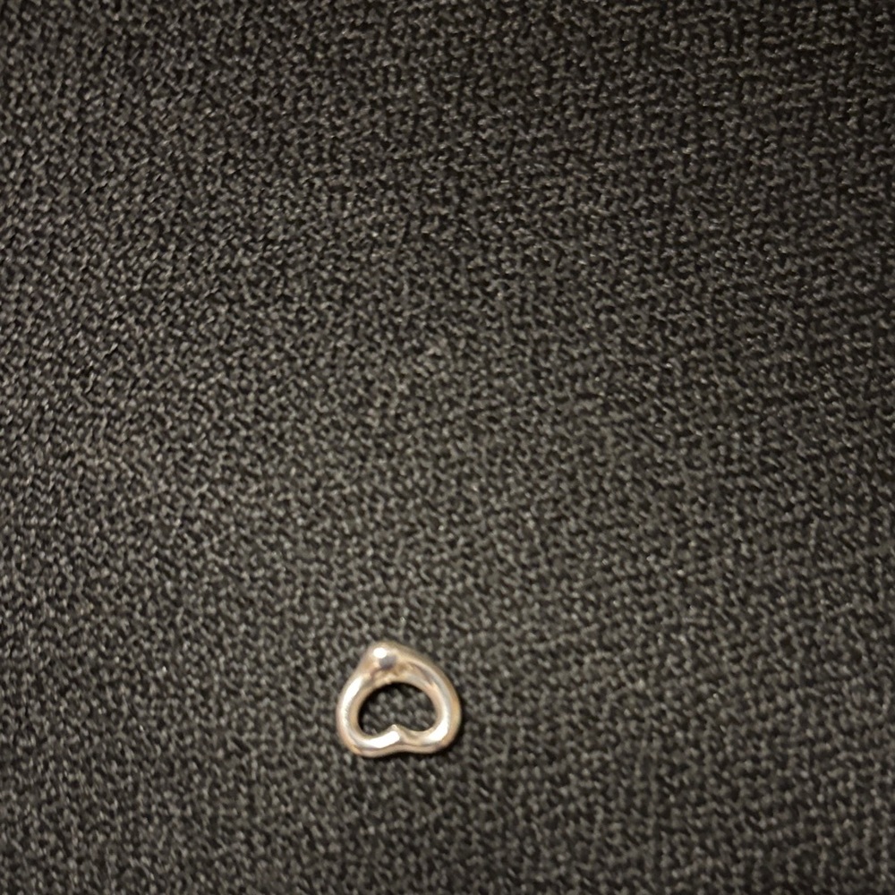 J49 TIFFANY AND CO MINI Silver Heart Charm